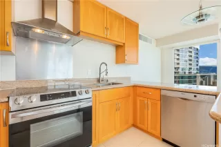 Photo #4: 202507043 Listing