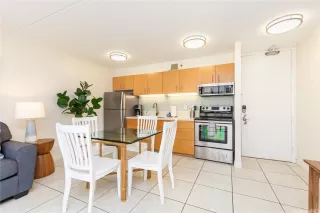 Photo #6: 202507051 Listing 