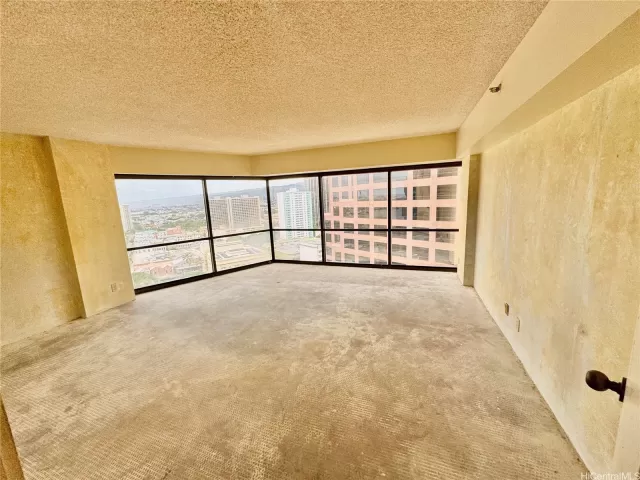 MLS: 202507076 Condo For Sale