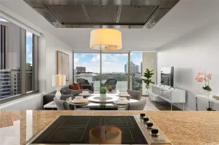 Photo #3: 202507208 Listing 