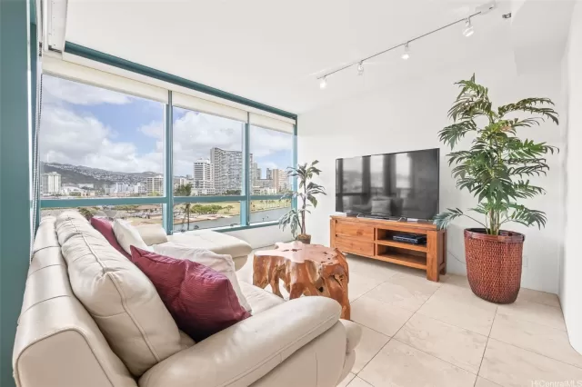 MLS: 202507260 Condo For Sale