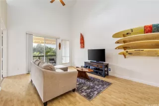 Photo #5: 202507332 Listing