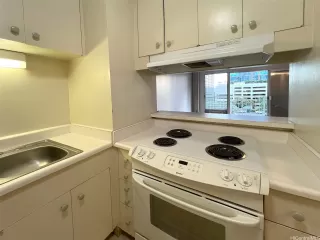 Photo #5: 202507363 Listing 