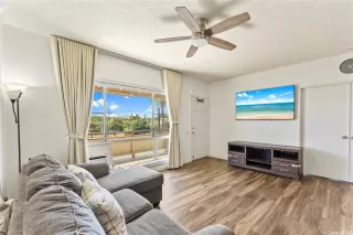 Photo #5: 202507525 Listing
