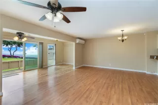 Photo #4: 202507541 Listing 