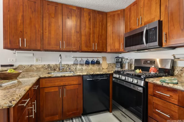 MLS: 202507648 Condo For Sale