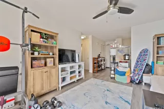 Photo #6: 202507751 Listing