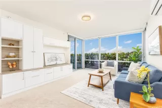 Photo #4: 202507786 Listing 