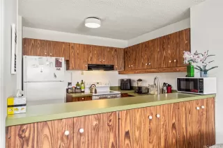 Photo #5: 202507787 Listing 