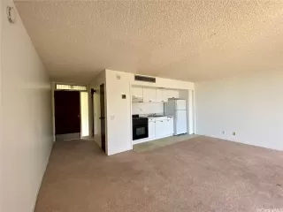 Photo #3: 202507804 Listing 