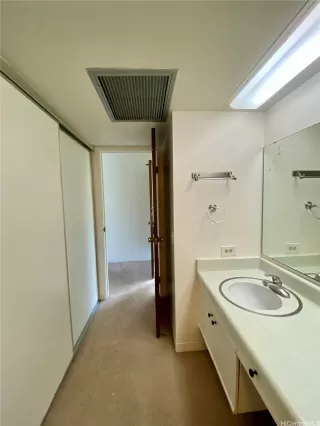 Photo #6: 202507804 Listing 