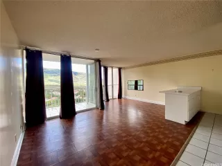 Photo #4: 202507805 Listing 