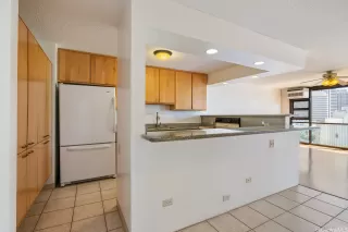 Photo #3: 202507835 Listing 