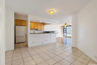 Photo #4: 202507835 Listing 