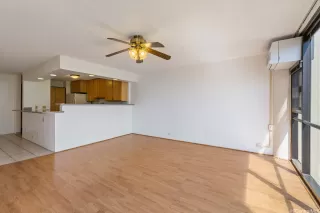 Photo #5: 202507835 Listing 