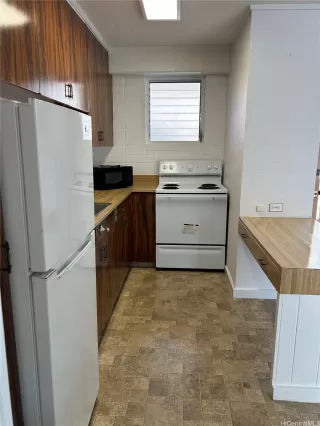 Photo #6: 202507889 Listing 