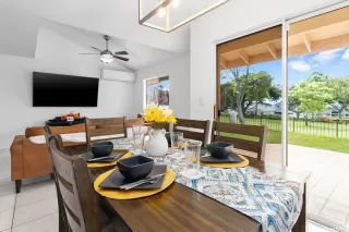 Photo #5: 202507943 Listing