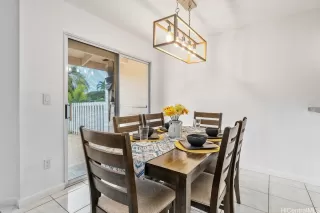 Photo #6: 202507943 Listing