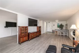 Photo #3: 202508039 Listing 