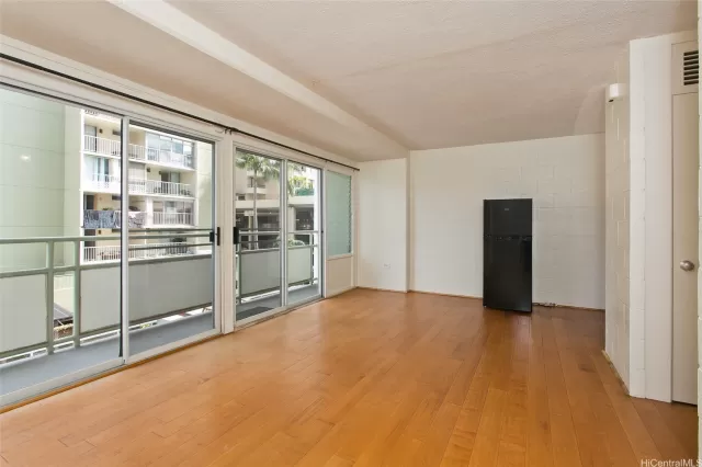 MLS: 202508095 Condo For Sale