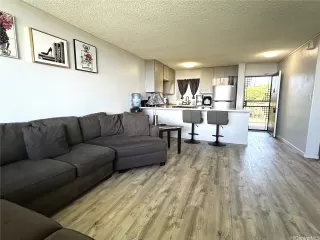 Photo #2: 202508142 Listing 