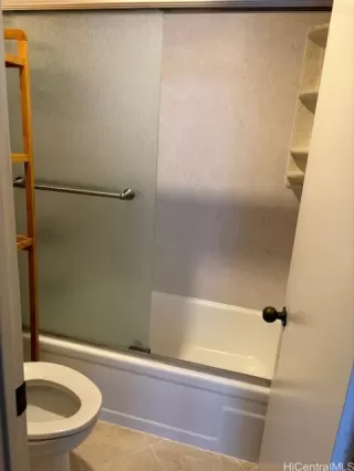 Photo #4: 202509233 Listing 