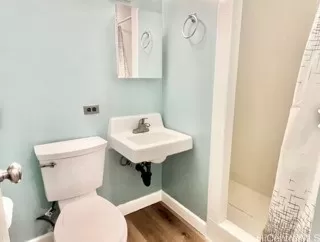 Photo #3: 202509247 Listing 