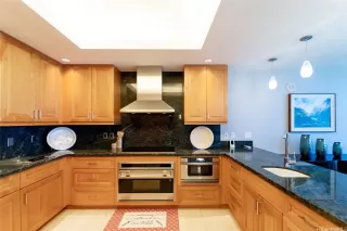 Photo #5: 202509277 Listing 