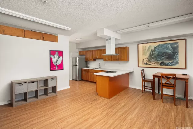 MLS: 202509281 Condo For Sale