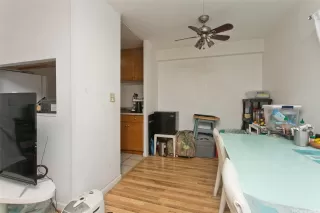 Photo #3: 202509298 Listing 