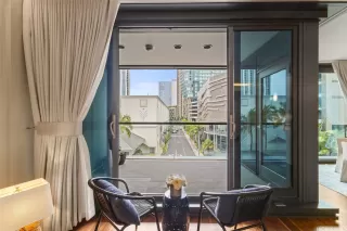 Photo #4: 202509403 Listing