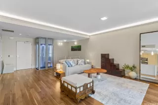 Photo #6: 202509403 Listing