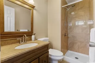 Photo #5: 202509441 Listing 