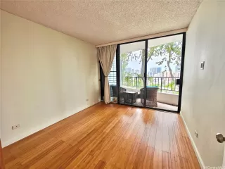 Photo #5: 202509443 Listing 