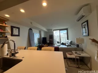 Photo #3: 202509596 Listing 