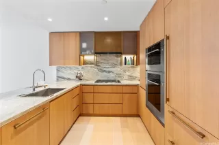 Photo #4: 202509608 Listing 