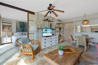 Photo #3: 202509622 Listing 