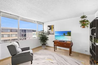 Photo #2: 202509624 Listing