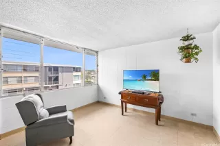 Photo #3: 202509624 Listing