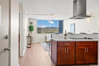 Photo #4: 202509684 Listing 