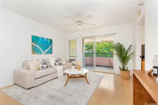 Photo #3: 202509701 Listing 