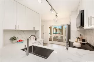 Photo #6: 202509701 Listing 