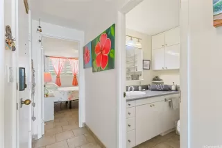 Photo #3: 202509705 Listing 