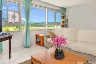 Photo #5: 202509884 Listing 