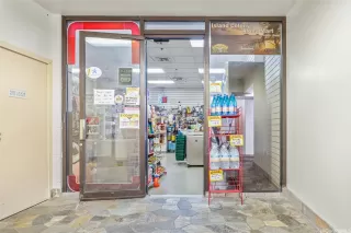 Photo #3: 202509896 Listing