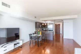 Photo #3: 202509931 Listing 