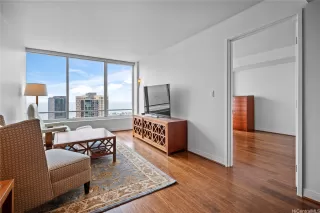 Photo #4: 202509932 Listing 