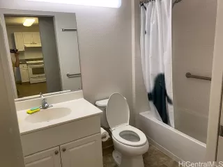 Photo #5: 202509936 Listing