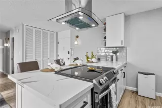 Photo #2: 202509937 Listing 