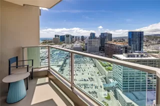 Photo #5: 202509942 Listing 